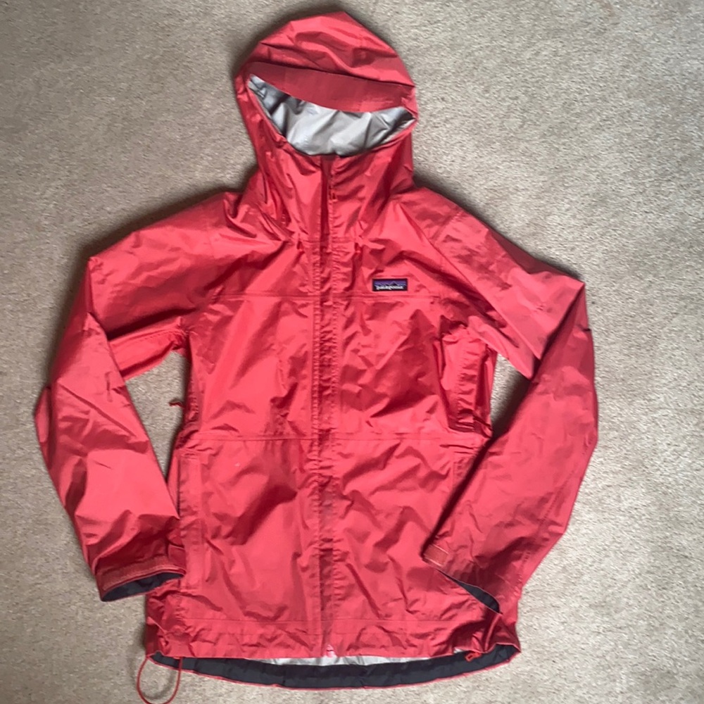 patagonia rainjacket